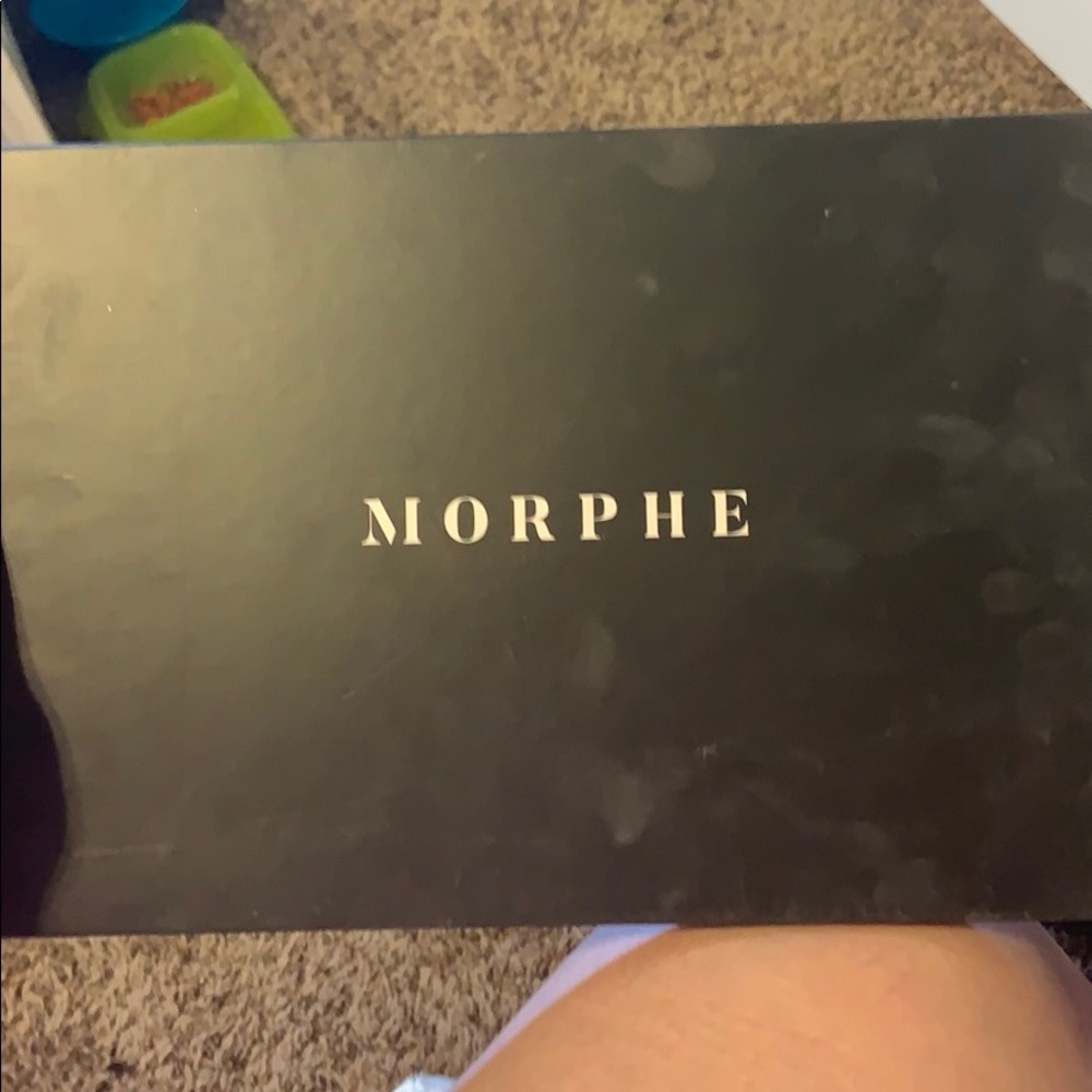 morphe eyeshadow palette